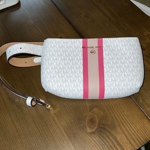 NWT Michael Kors fanny pack belt
